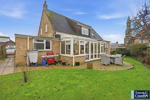 Richard Avenue - click for photo gallery